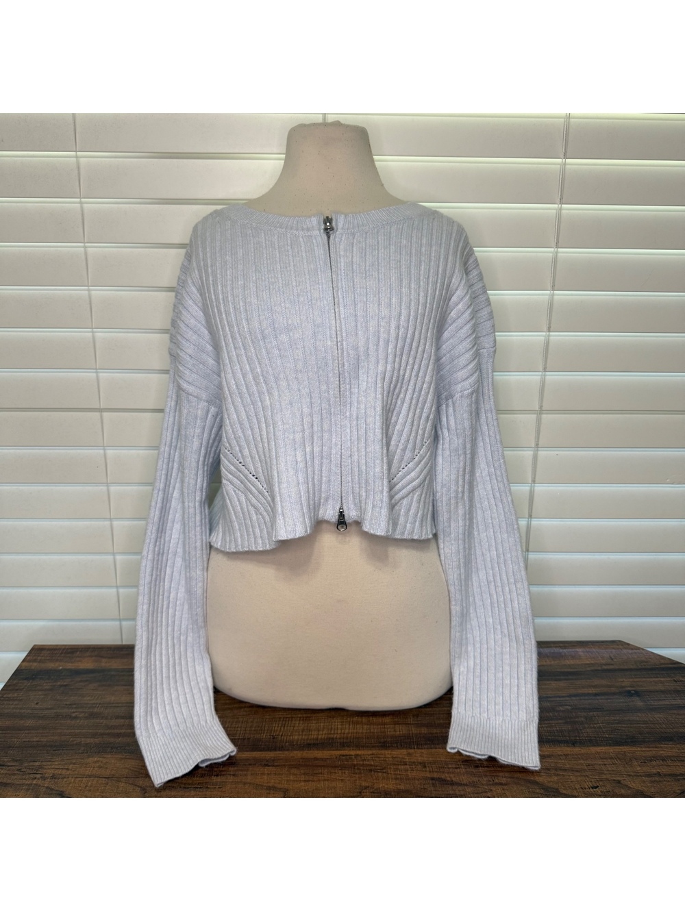 Wild Fable Light Blue Ribbed Cropped Zip-Up Sweater Size Large
